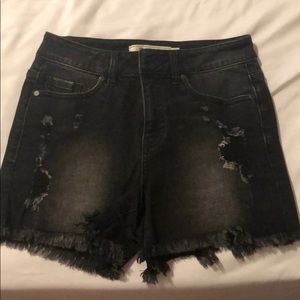 Peppered denim shorts